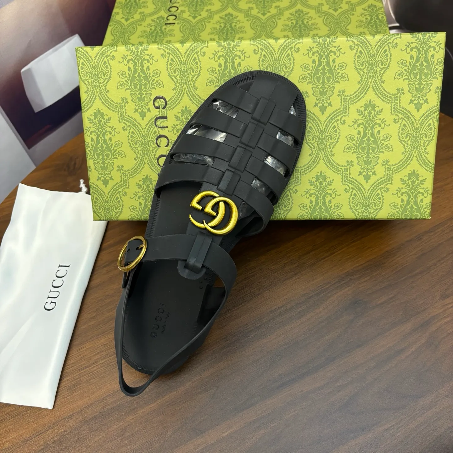 Men's shoes 260💰 [Gucci] Counter quality, top-quality original goods, real photos! Original TPU material, fine workmanship, comfortable; genuine 1:1 replica Size: 36 ~ 46